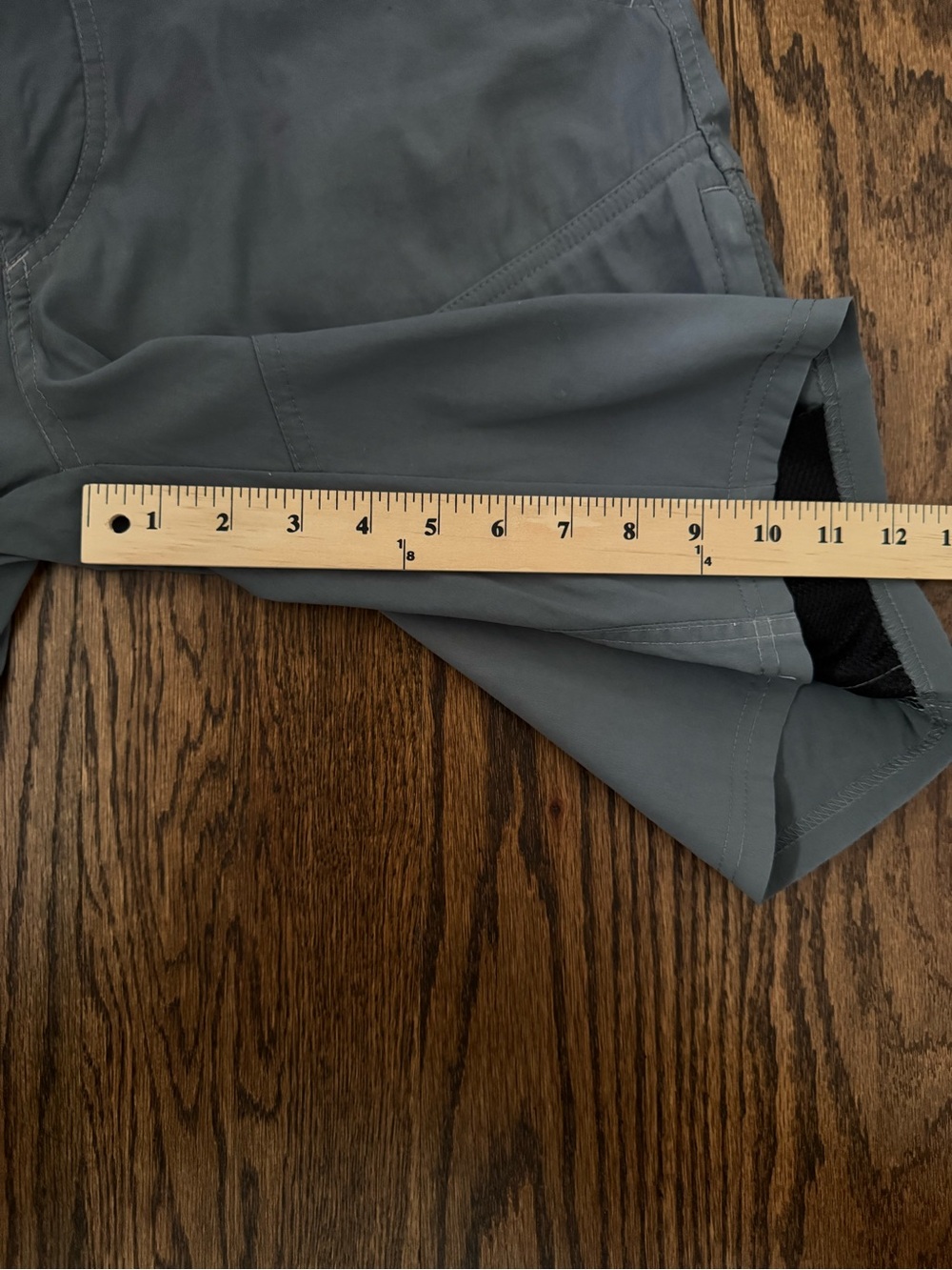 Kuhl Men's Hybrid Shorts in Slate Gray - Picture 3 of 4